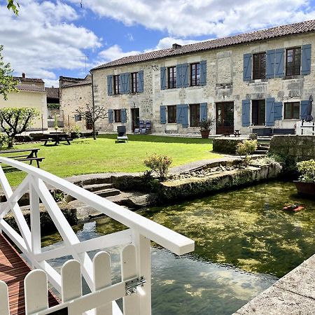 فيلا Petit Moulin De Veillard Bourg-Charente المظهر الخارجي الصورة