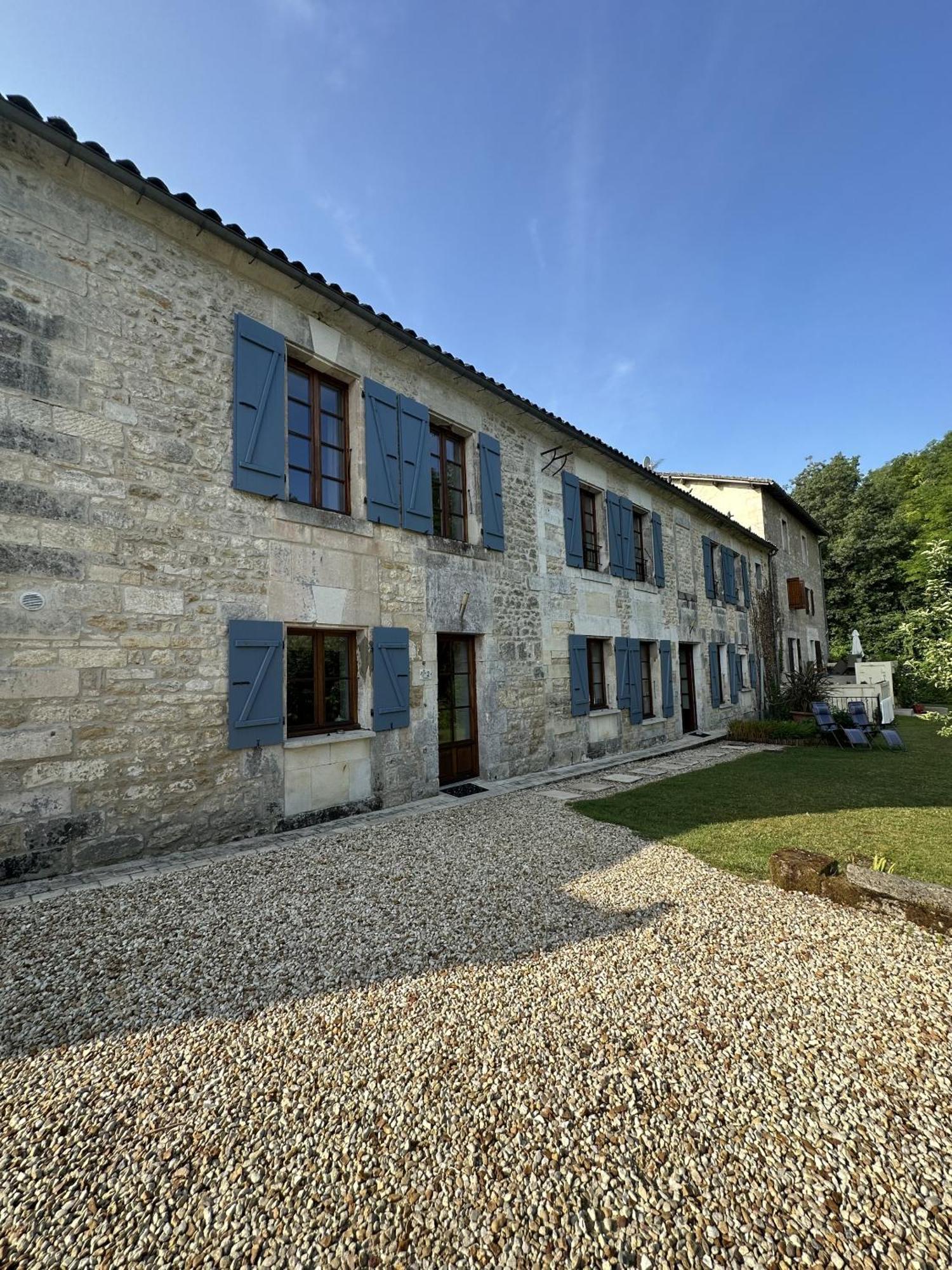 فيلا Petit Moulin De Veillard Bourg-Charente المظهر الخارجي الصورة