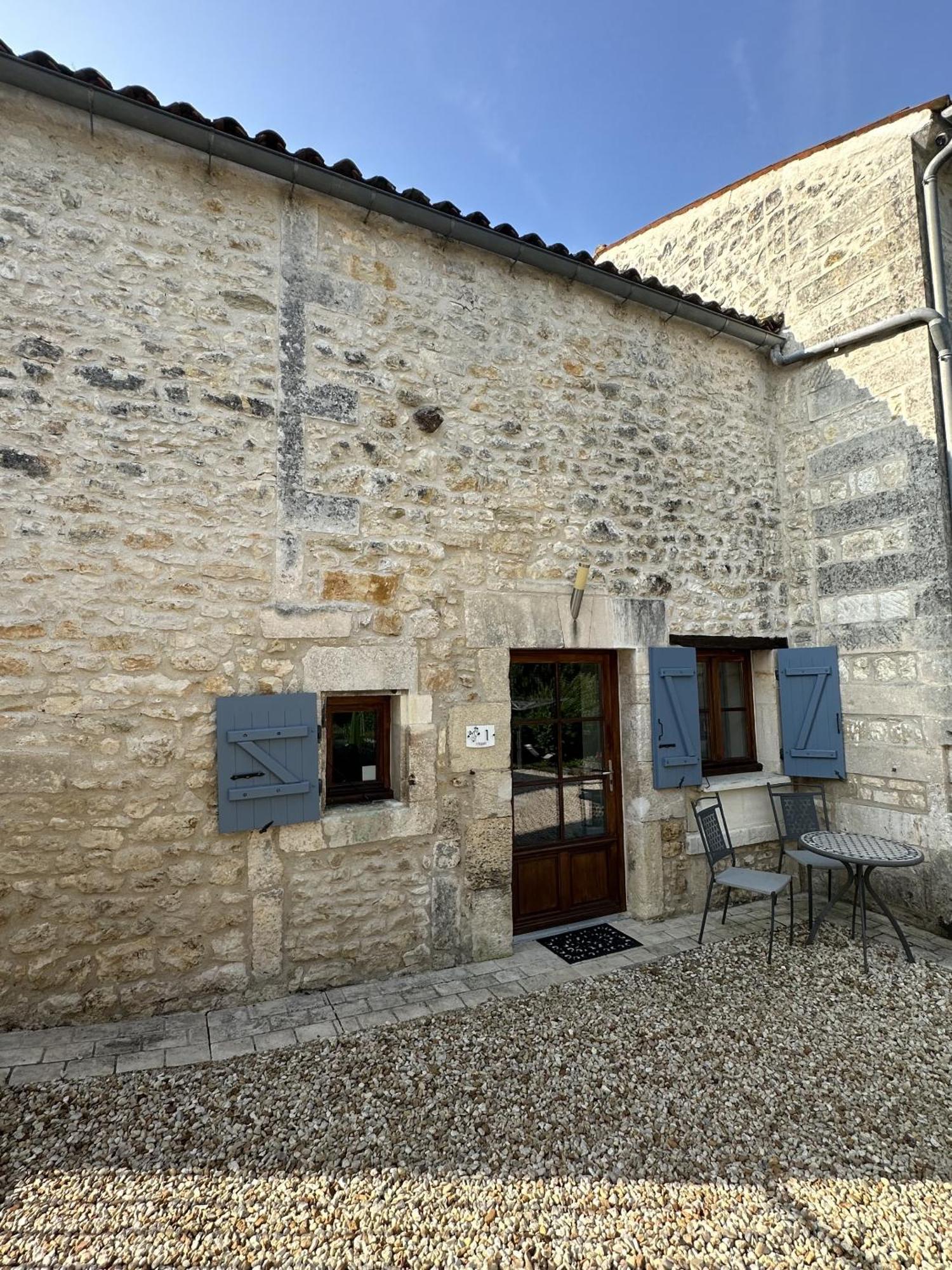 فيلا Petit Moulin De Veillard Bourg-Charente المظهر الخارجي الصورة